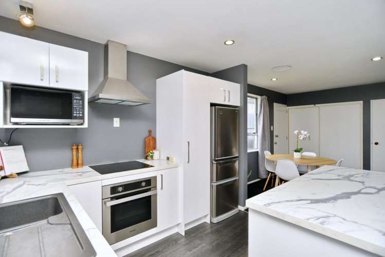 79 Maces Road Bromley_8