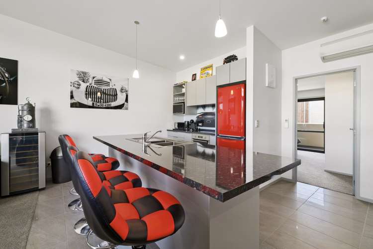 7 Pit Lane Cromwell_6