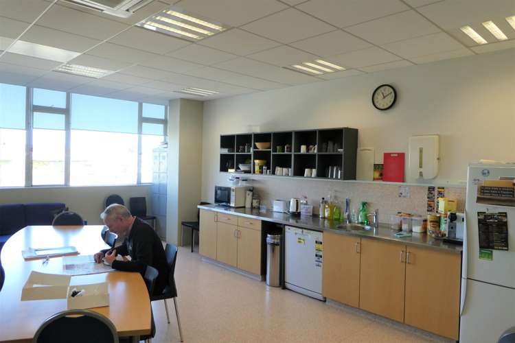 167-169 Oxford Street Levin_8