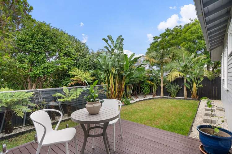 2/105 Lancaster Road Beach Haven_7