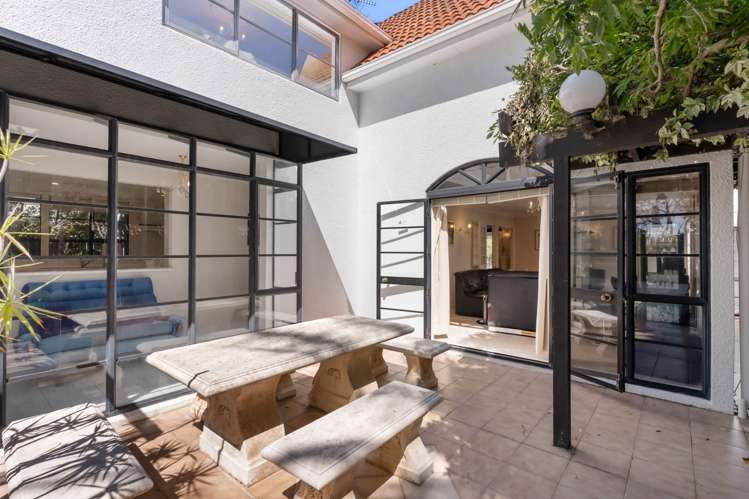 19 Elizabethan Gardens St Heliers_7