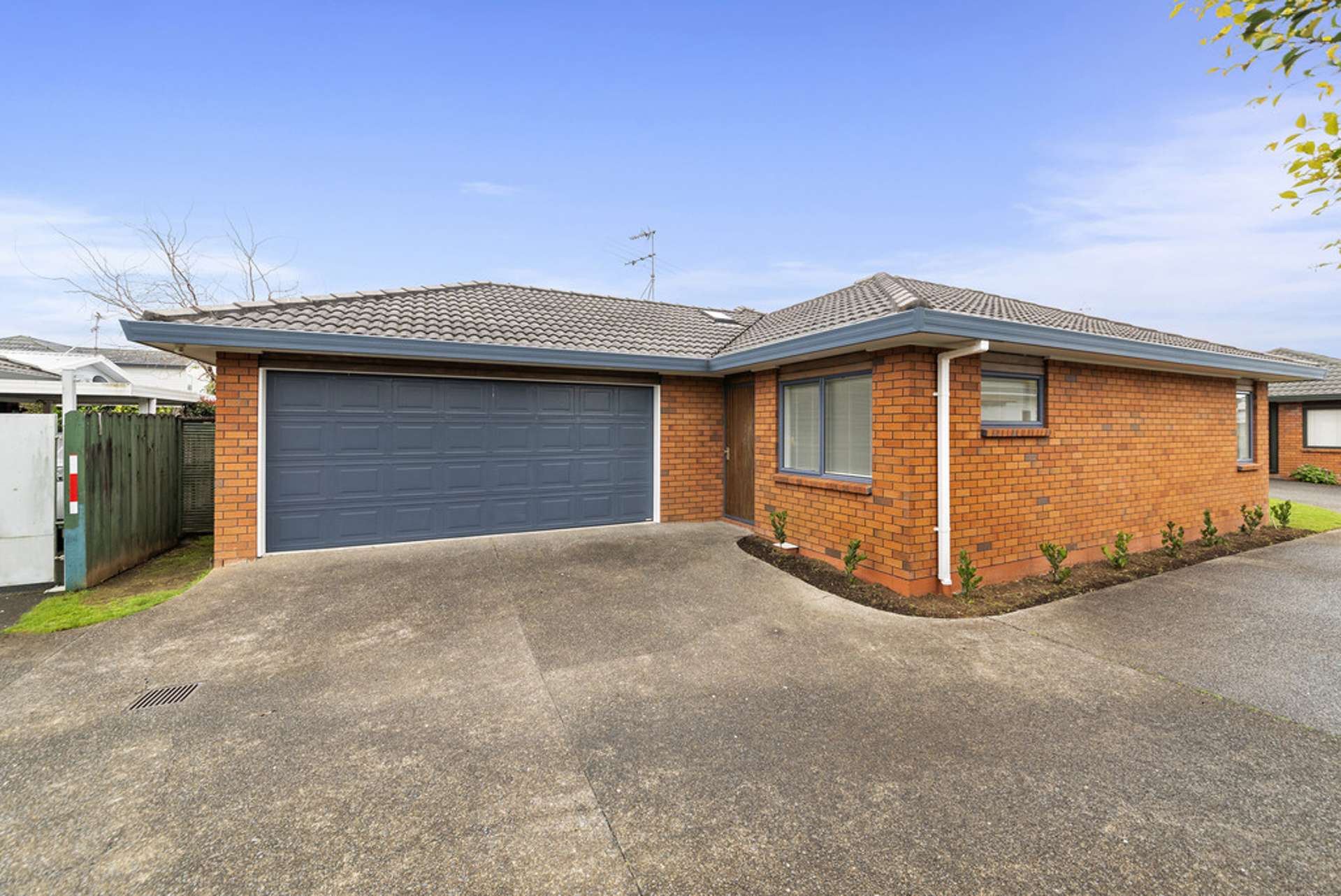 2/35 Avis Avenue Papatoetoe_0