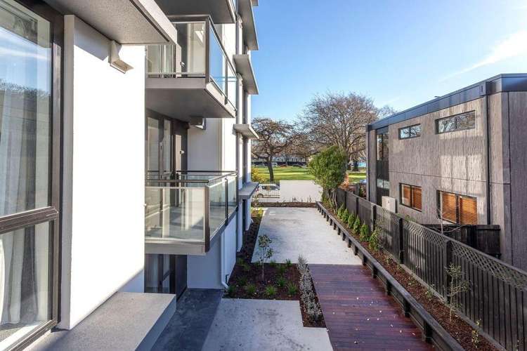 5/12 Latimer Square Christchurch Central_4