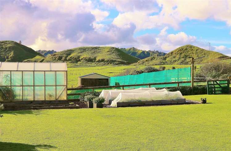 241 Te Mahoe Road Mokau_38