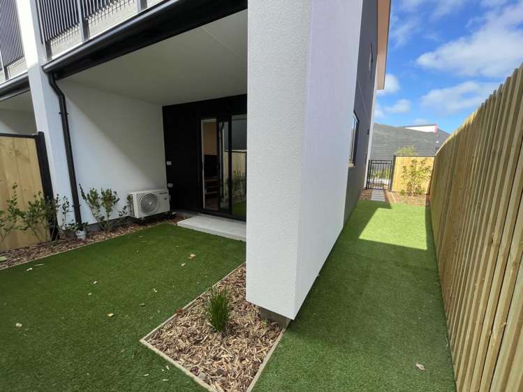 1/73 Ferry Road Christchurch Central_8