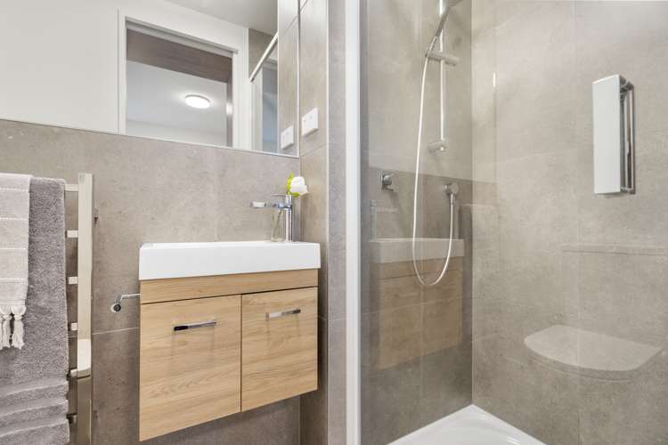 2/69 Tiketike Way Brooklyn_14