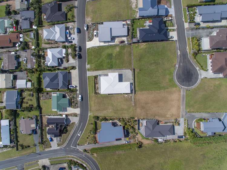 6 Christine Drive Coopers Beach_24