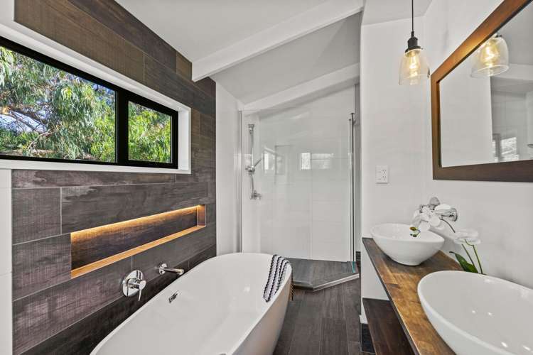 2 Ranui Crescent Diamond Harbour_14