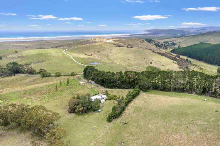 711 Blackhead Road Porangahau_26