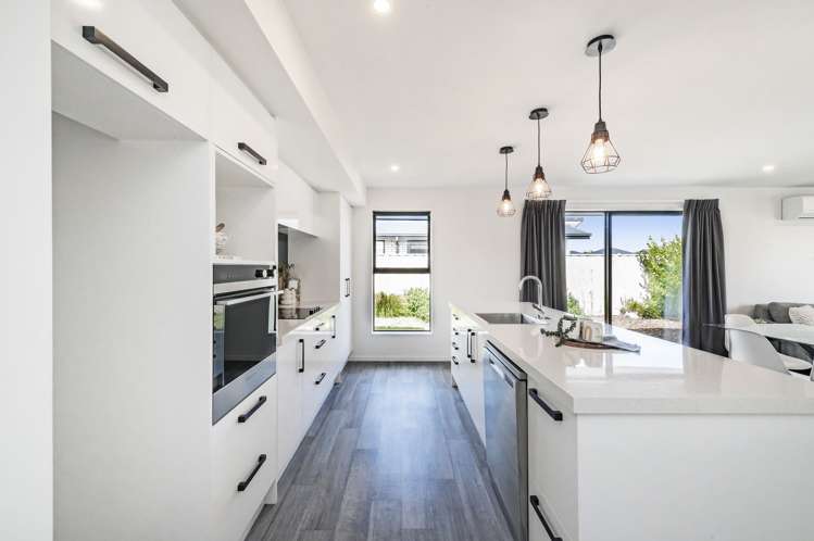 92 Ridgeway Avenue Rolleston_9