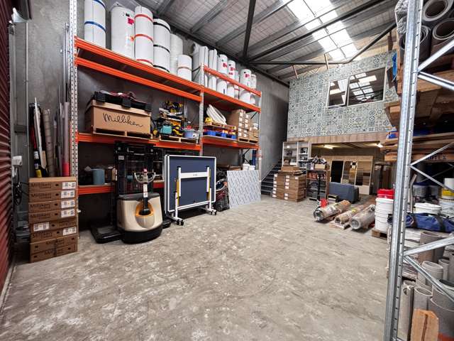 48/20 William Earp Place Tawa_1