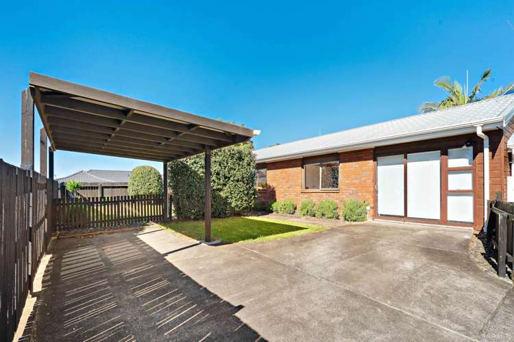 2/70 Carnoustie Drive Wattle Downs_5