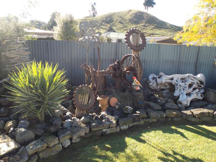 16 Ongo Road Hunterville_7
