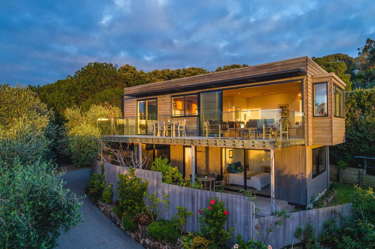 58 Victoria Road South_0