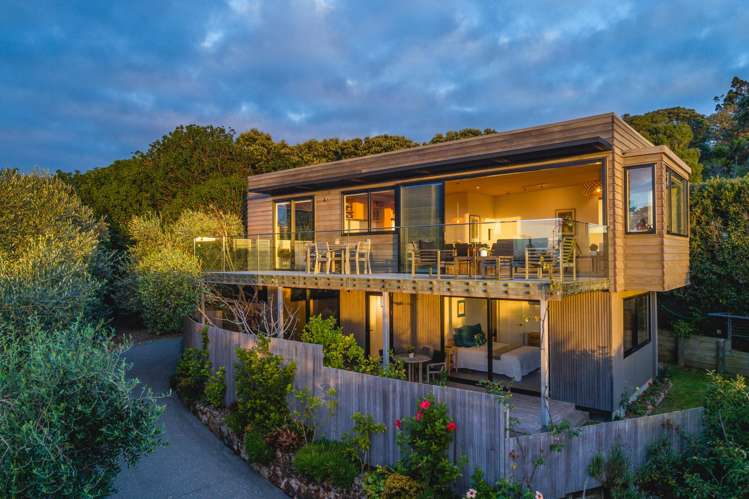 58 Victoria Road South_0