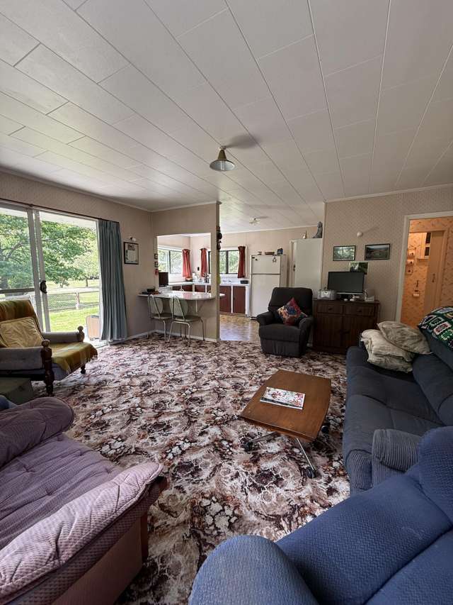 Hut 18/1538 Pareora River Road Maungati_2