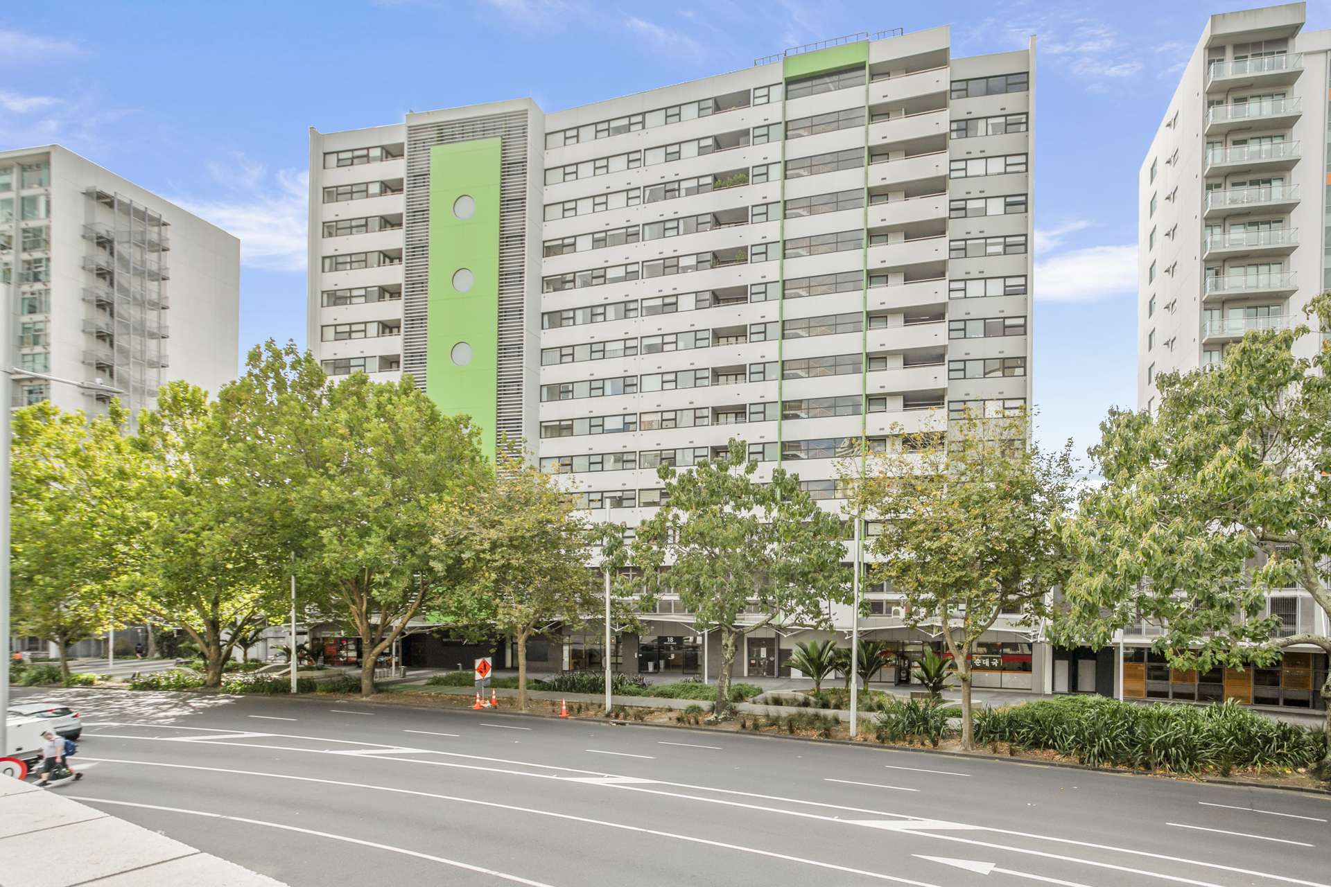 706/18 Beach Road Auckland_0