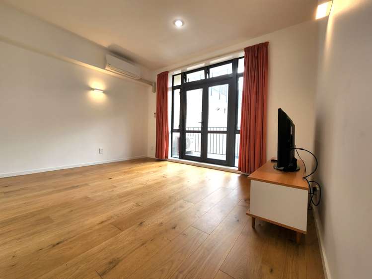 Gc/23 Upper Queen Street Auckland Central_14