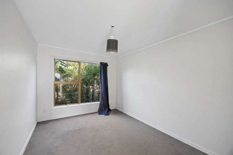 36 Zita Maria Drive Massey_9