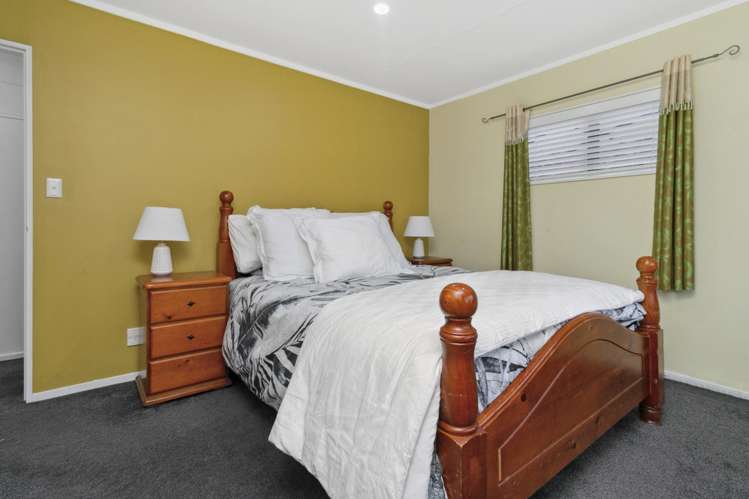 73 Meadowvale Rise Titirangi_13