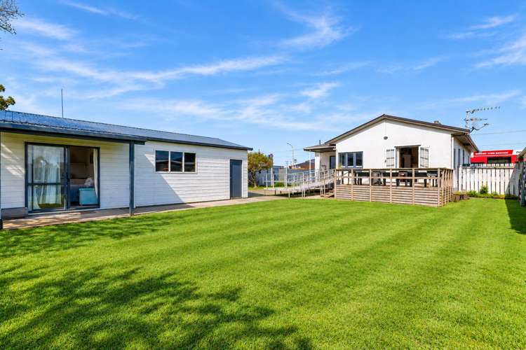 82 Glover Road Hawera_17