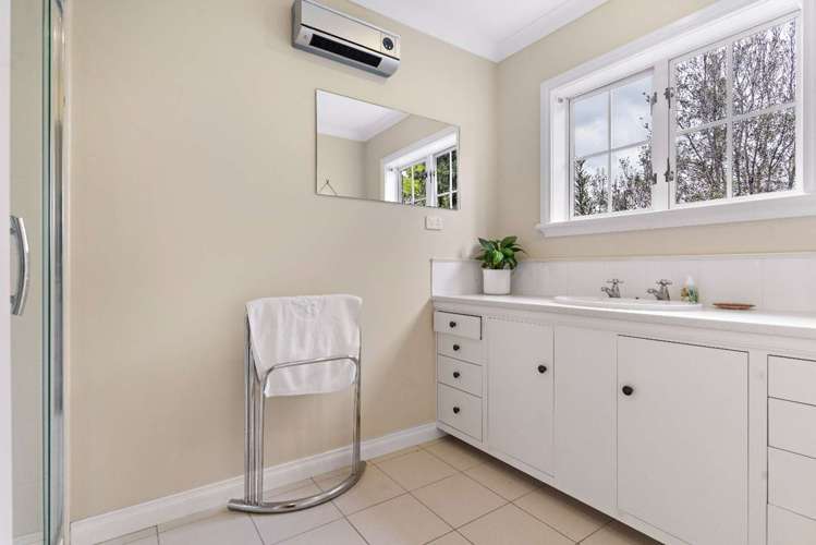 183A High Street Carterton_30