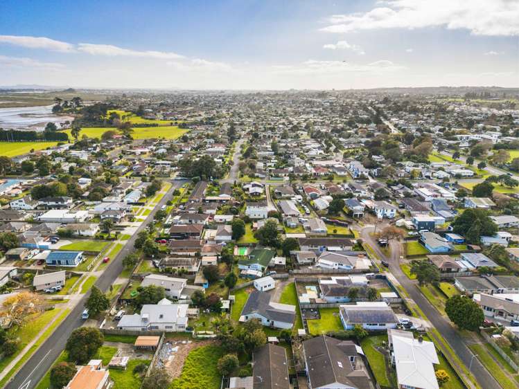 8 Suwyn Place Manurewa_36