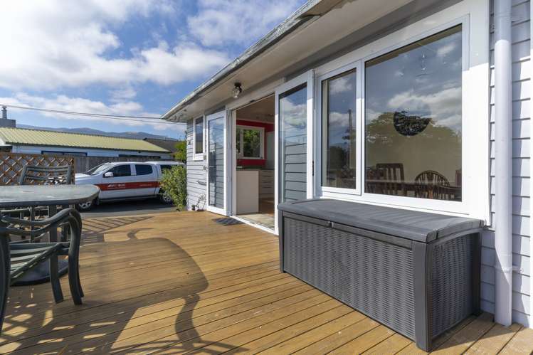 282 Seaview Road Stoke_9