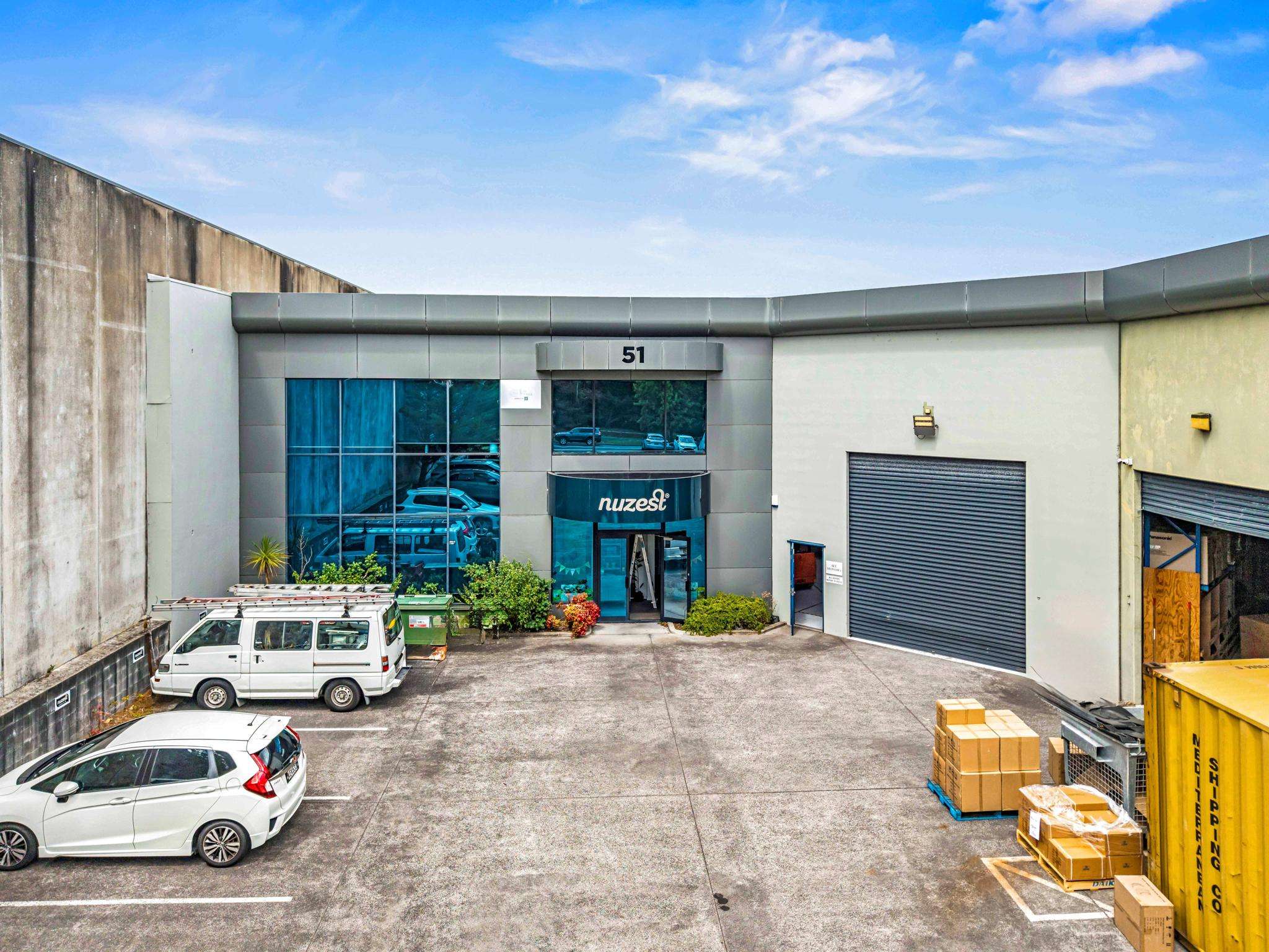 Immaculately presented North Shore industrial unit