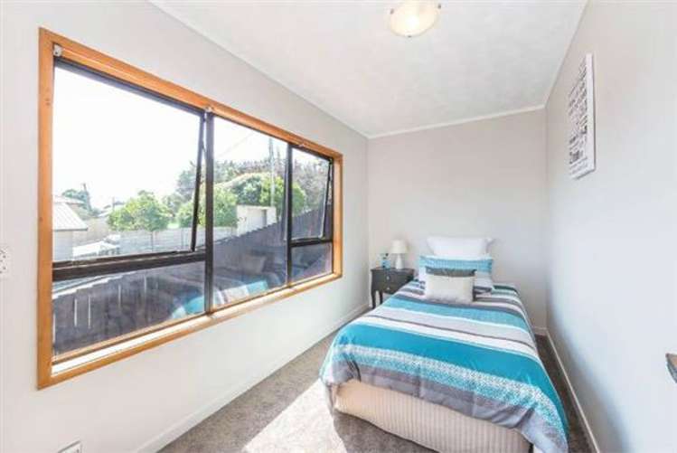 680 Beach Road Browns Bay_9