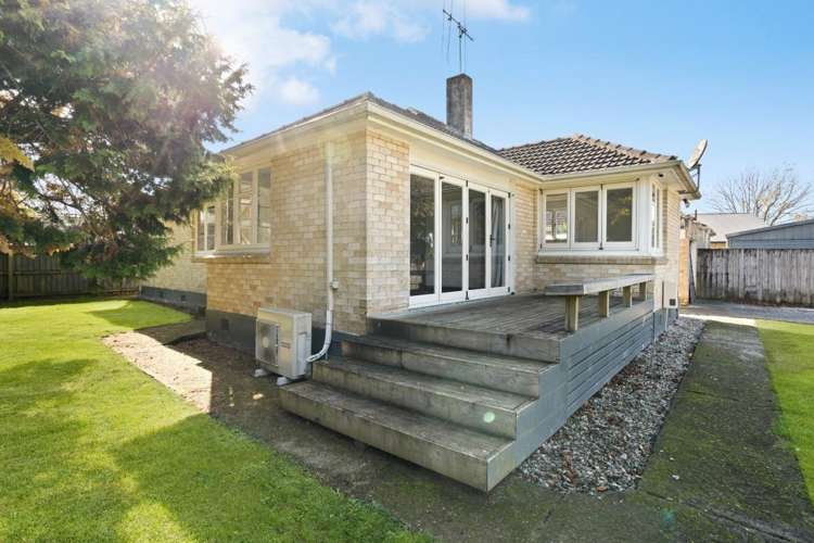 2 Kenney Crescent Fairfield_14