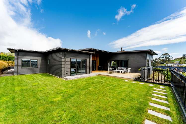 53 Heathfield Drive Mosgiel_35