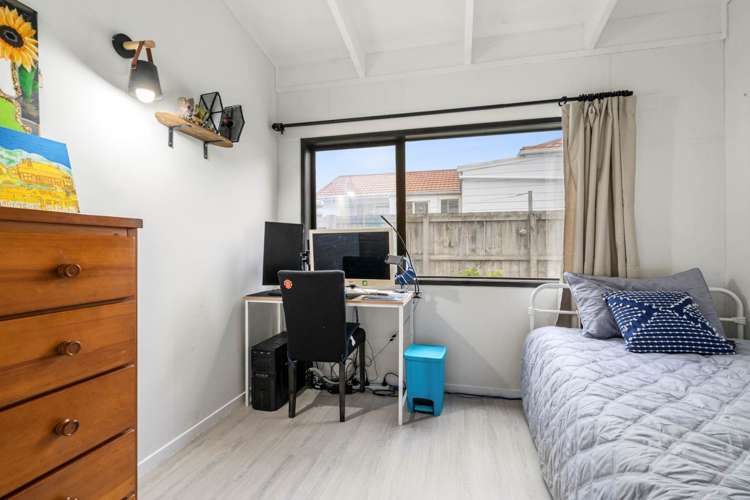 2/177 Edmonton Road Te Atatu South_10