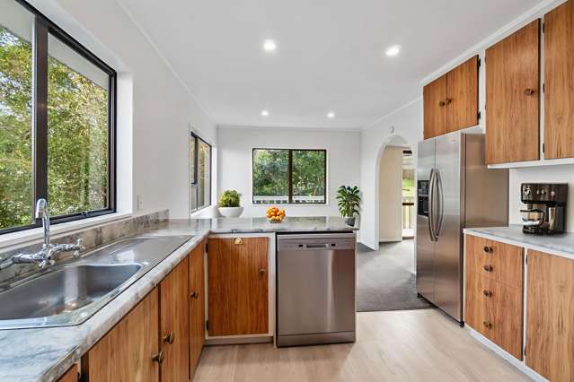 1/116 Bradbury Road Botany Downs_1