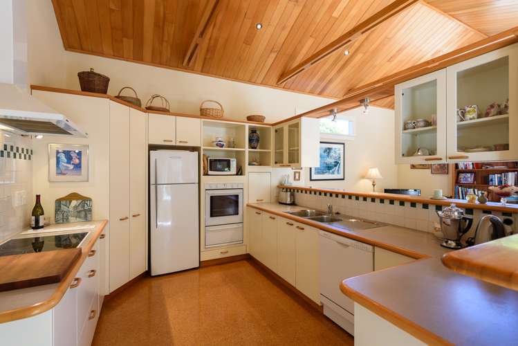 10 Lancaster Street Karori_12