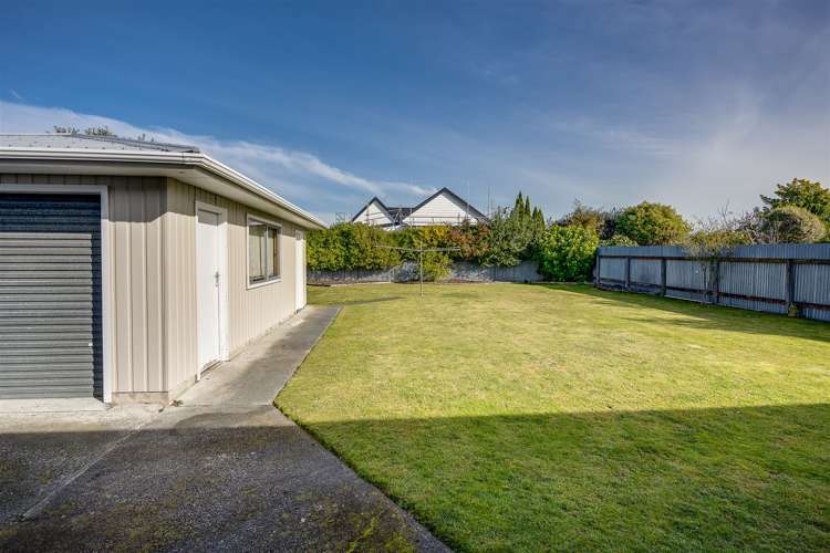 23 Laurent Place Greenmeadows_17