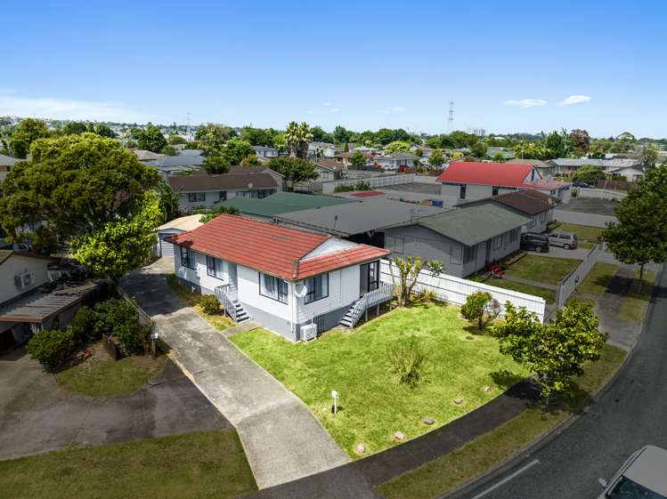 1/7 Haumia Way Otara_17