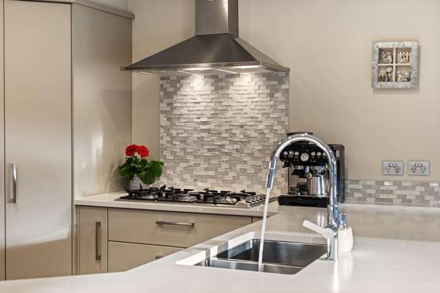 36 Sunny Crescent Huapai_4
