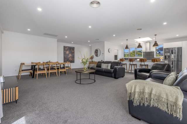 202 Navigation Drive Whitby_2