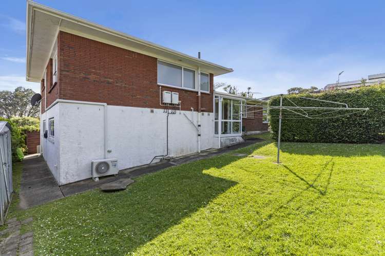 4 Jeff Place Howick_21