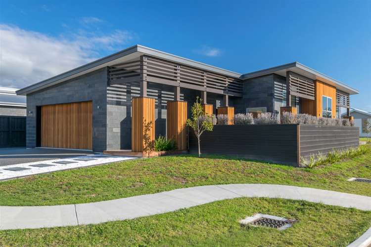 14 Corsair Crescent Burleigh_0