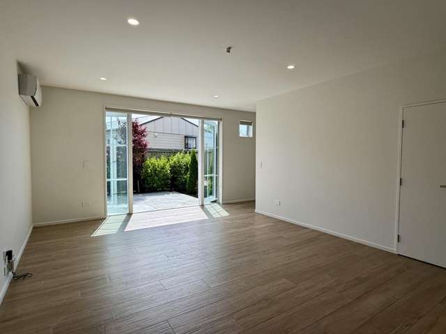 3/63 Hills Road Edgeware_1