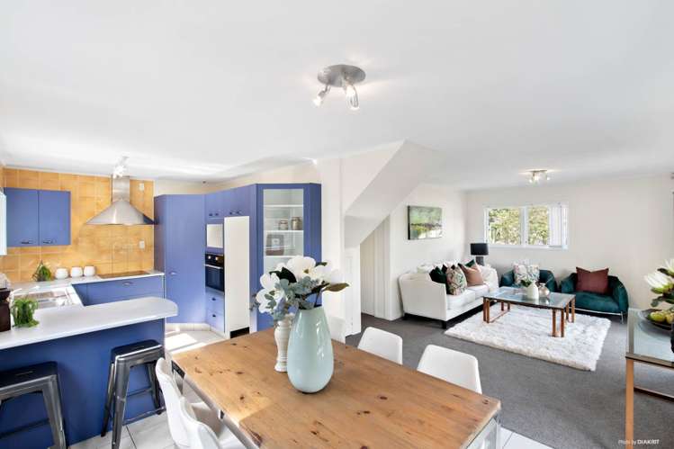 97 Oaktree Avenue Browns Bay_3