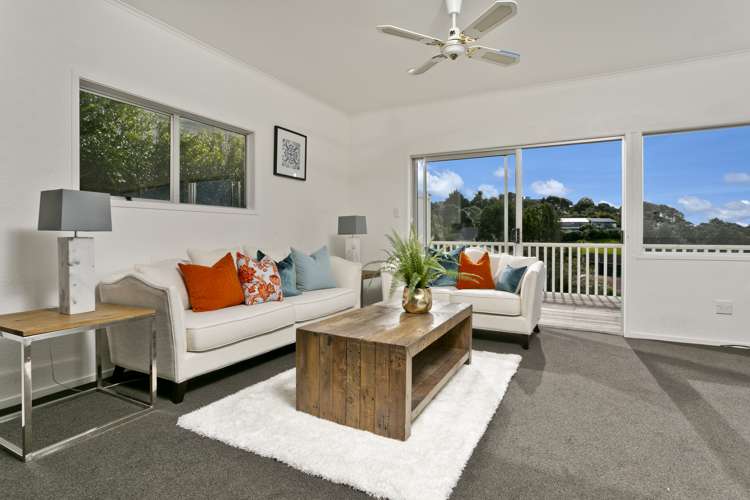 65 Churchill Road Murrays Bay_5
