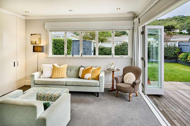 292 The Parade Island Bay_12