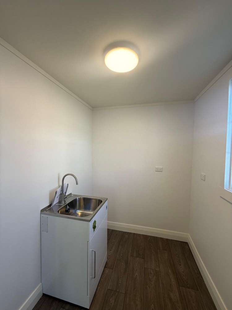108 Linton Street West End_10