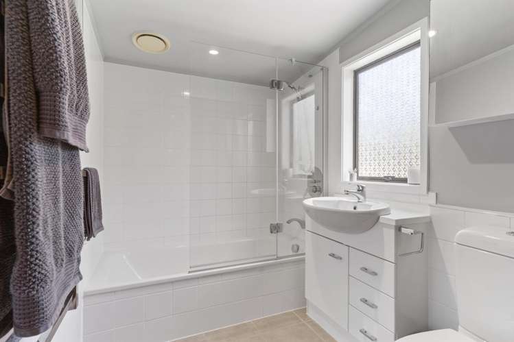 60 Hammond Avenue Hatfields Beach_16