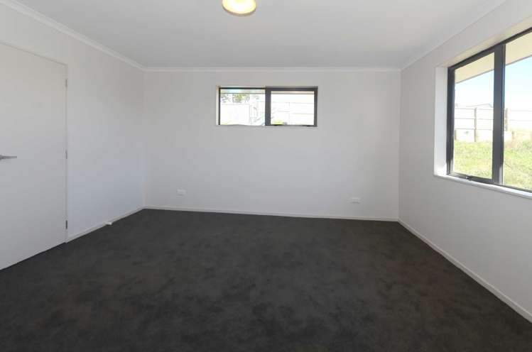 16 Max Landing 1073_7