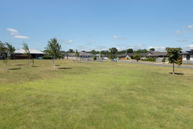 69 Puhirake Crescent Pyes Pa_27