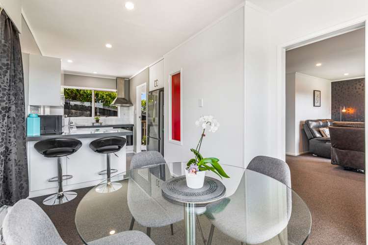 1/8 Phillipa Place Browns Bay_5